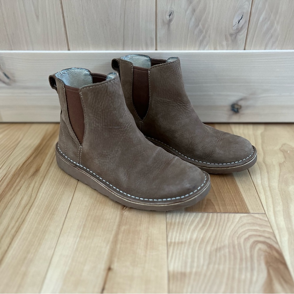 Women’s L.L.Bean Stonington Chelsea Boots